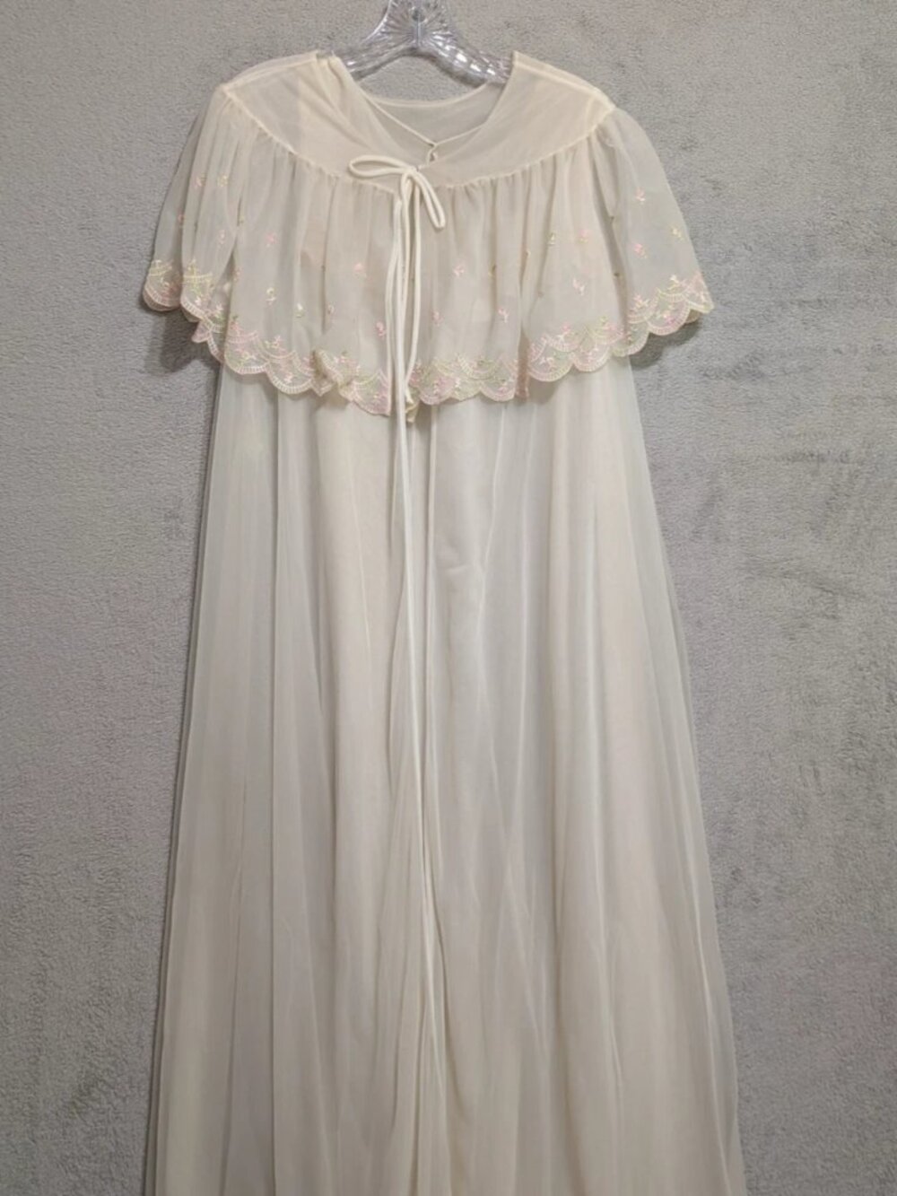 VTG Jenelle CA Peignoir Set Gown Negligee Robe Bride White OffWhite USA Embroidy - Picture 15 of 15